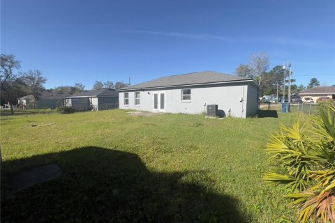 House in Orange City, Florida 3 bedrooms, 107.58 sq.m. № 1083973 - photo 25