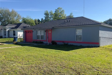 House in Orange City, Florida 3 bedrooms, 107.58 sq.m. № 1083973 - photo 28