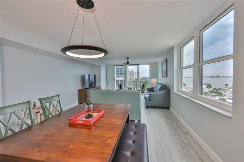 Condo in Clearwater, Florida, 2 bedrooms № 2104161 - photo 7