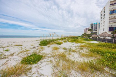 Condo in Clearwater, Florida, 2 bedrooms № 2104161 - photo 25