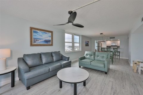 Condo in Clearwater, Florida, 2 bedrooms № 2104161 - photo 3