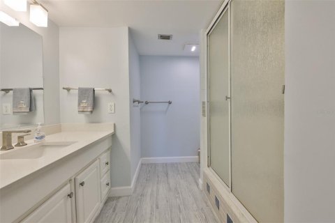 Condo in Clearwater, Florida, 2 bedrooms № 2104161 - photo 15