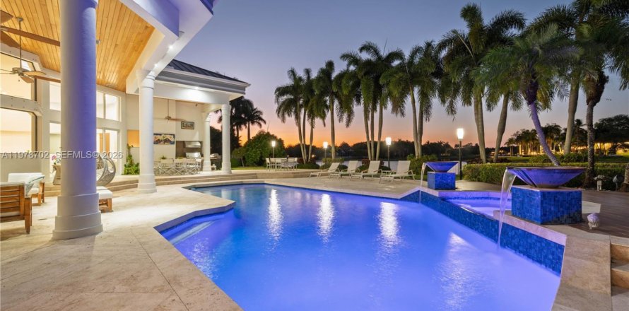 Villa ou maison à Weston, Floride 5 chambres, 616.5 m2 № 2044495