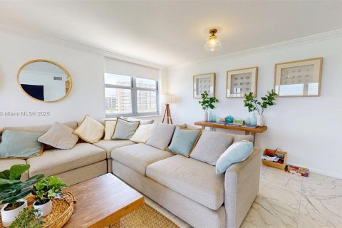 Copropriété à vendre à Hallandale Beach, Floride: 2 chambres, 214.14 m2 № 1848264 - photo 8