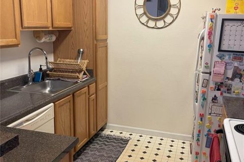 Condo in Bradenton, Florida, 2 bedrooms  № 1772889 - photo 23