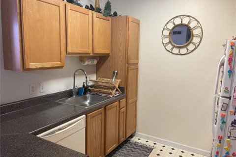 Condo in Bradenton, Florida, 2 bedrooms  № 1772889 - photo 7