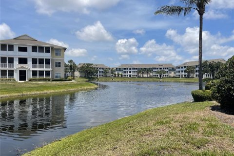 Condo in Bradenton, Florida, 2 bedrooms  № 1772889 - photo 12
