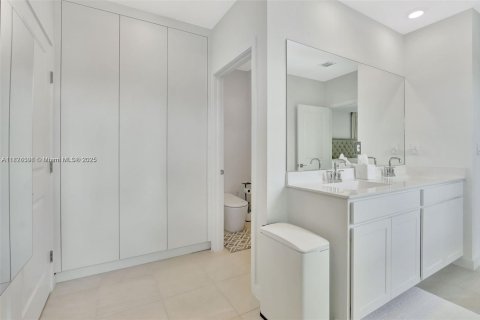 Villa ou maison à vendre à Homestead, Floride: 4 chambres, 236.34 m2 № 2022437 - photo 21