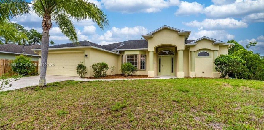 Дом в Лихай-Эйкерс, Флорида 3 спальни, 167.87м2 № 2060769