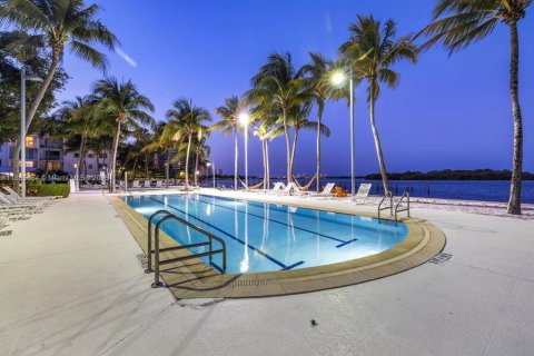 Condominio en venta en Miami, Florida, 1 dormitorio, 68.84 m2 № 1933380 - foto 4