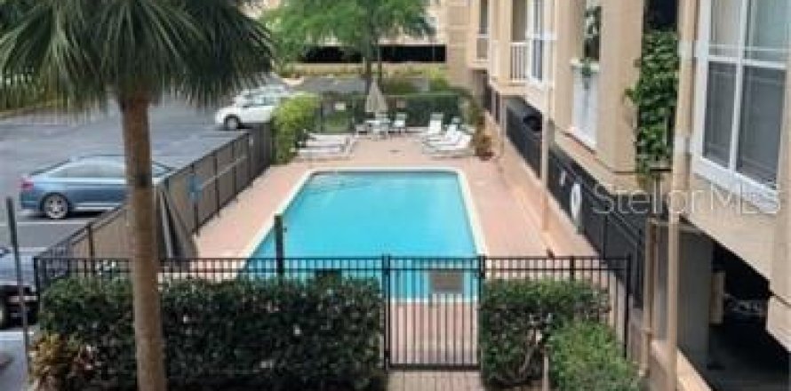 Condo in Clearwater, Florida, 1 bedroom № 2210878
