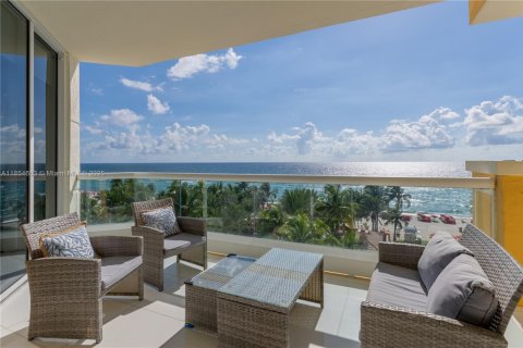 Condo in Sunny Isles Beach, Florida, 3 bedrooms  № 2022691 - photo 6