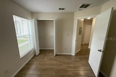 Villa ou maison à louer à Kissimmee, Floride: 3 chambres, 112.41 m2 № 2413994 - photo 12