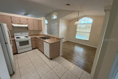 Villa ou maison à louer à Kissimmee, Floride: 3 chambres, 112.41 m2 № 2413994 - photo 16