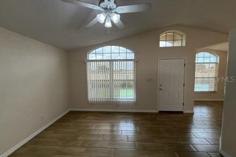 Villa ou maison à louer à Kissimmee, Floride: 3 chambres, 112.41 m2 № 2413994 - photo 25
