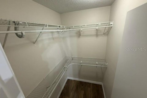 Villa ou maison à louer à Kissimmee, Floride: 3 chambres, 112.41 m2 № 2413994 - photo 2