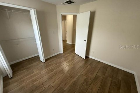Villa ou maison à louer à Kissimmee, Floride: 3 chambres, 112.41 m2 № 2413994 - photo 11