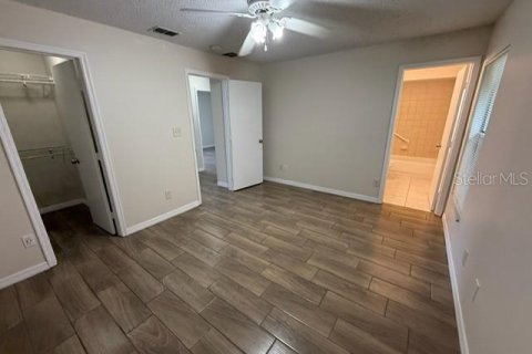 Villa ou maison à louer à Kissimmee, Floride: 3 chambres, 112.41 m2 № 2413994 - photo 5