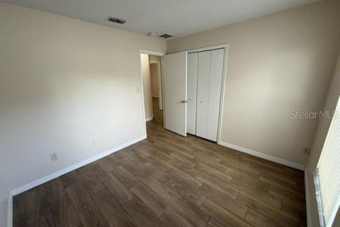 Villa ou maison à louer à Kissimmee, Floride: 3 chambres, 112.41 m2 № 2413994 - photo 14