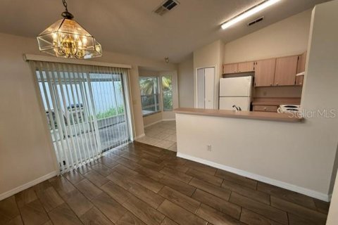 Villa ou maison à louer à Kissimmee, Floride: 3 chambres, 112.41 m2 № 2413994 - photo 15
