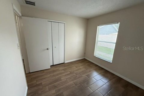 Villa ou maison à louer à Kissimmee, Floride: 3 chambres, 112.41 m2 № 2413994 - photo 13