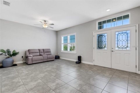 House in Lakeland, Florida 4 bedrooms, 208.01 sq.m. № 1653759 - photo 8