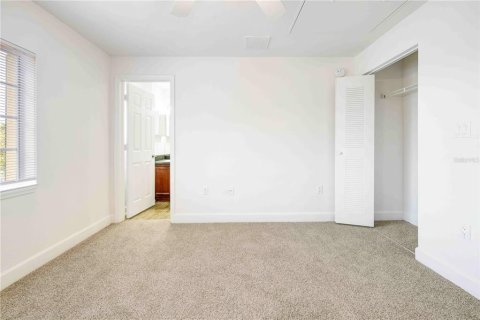 Adosado en alquiler en Spring Hill, Florida, 2 dormitorios, 119.01 m2 № 1719948 - foto 4