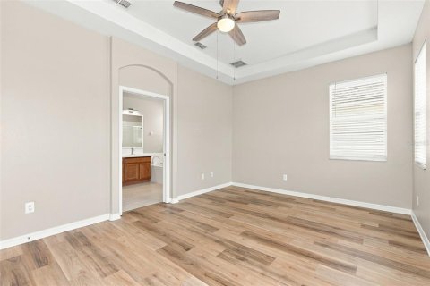Casa en venta en Wesley Chapel, Florida, 4 dormitorios, 213.68 m2 № 2386146 - foto 24