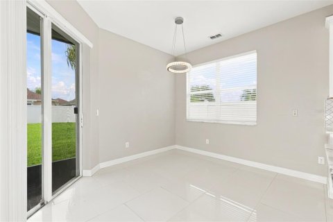 Casa en venta en Wesley Chapel, Florida, 4 dormitorios, 213.68 m2 № 2386146 - foto 12