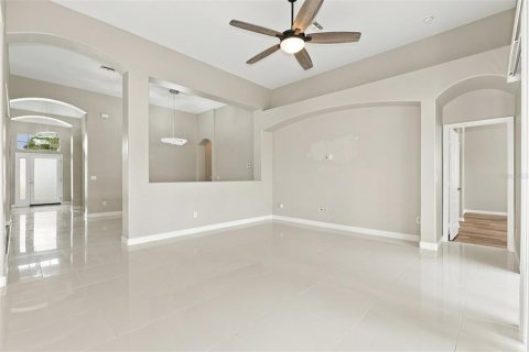 Casa en venta en Wesley Chapel, Florida, 4 dormitorios, 213.68 m2 № 2386146 - foto 11