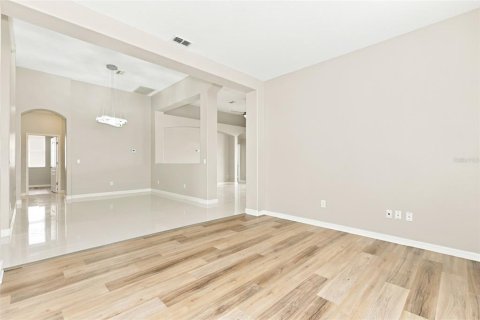 Casa en venta en Wesley Chapel, Florida, 4 dormitorios, 213.68 m2 № 2386146 - foto 6