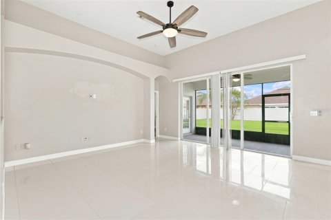 Casa en venta en Wesley Chapel, Florida, 4 dormitorios, 213.68 m2 № 2386146 - foto 8