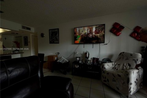 Condominio en venta en Miami, Florida, 1 dormitorio, 70.23 m2 № 2154530 - foto 2