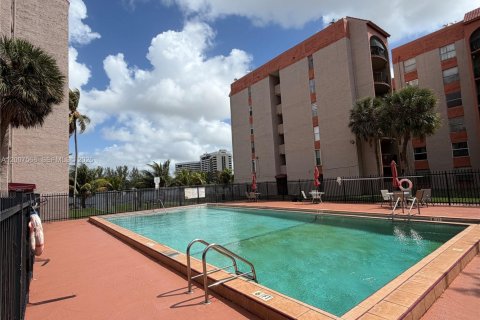 Condominio en venta en Miami, Florida, 1 dormitorio, 70.23 m2 № 2154530 - foto 6