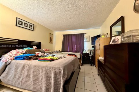 Condominio en venta en Miami, Florida, 1 dormitorio, 70.23 m2 № 2154530 - foto 3