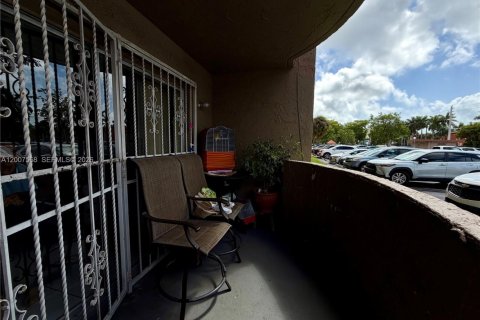 Condominio en venta en Miami, Florida, 1 dormitorio, 70.23 m2 № 2154530 - foto 5
