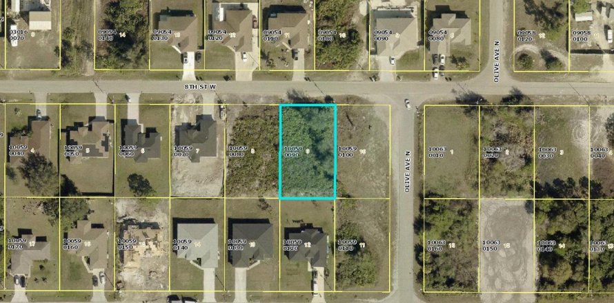 Propiedad comercial en Lehigh Acres, Florida № 2158294