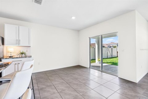 Casa en venta en Wesley Chapel, Florida, 4 dormitorios, 171.5 m2 № 1898883 - foto 10