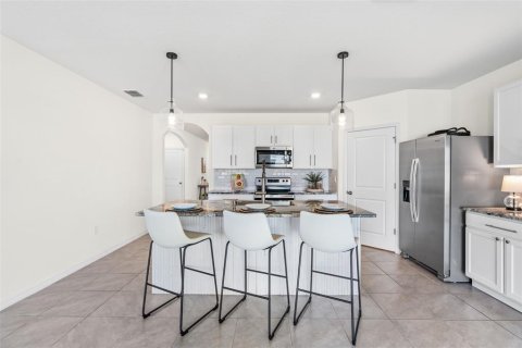 Casa en venta en Wesley Chapel, Florida, 4 dormitorios, 171.5 m2 № 1898883 - foto 5