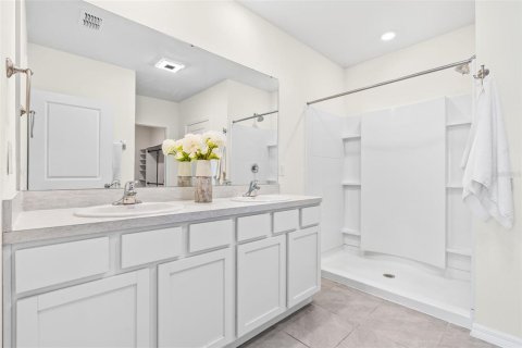Casa en venta en Wesley Chapel, Florida, 4 dormitorios, 171.5 m2 № 1898883 - foto 17