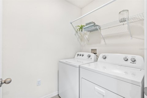 Casa en venta en Wesley Chapel, Florida, 4 dormitorios, 171.5 m2 № 1898883 - foto 24
