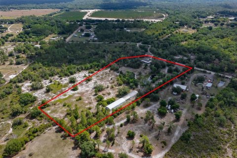 Immobilier commercial à Wimauma, Floride 521.37 m2 № 2131575