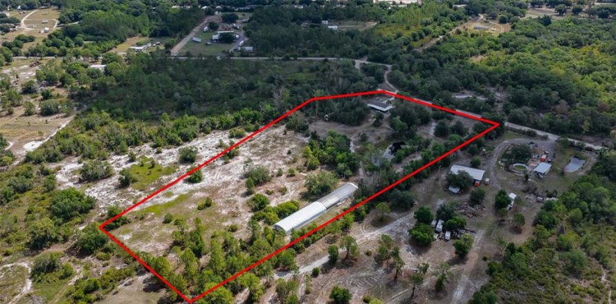 Immobilier commercial à Wimauma, Floride 521.37 m2 № 2131575
