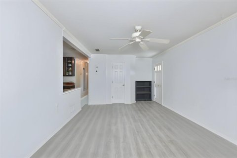 Immobilier commercial à vendre à Wimauma, Floride: 521.37 m2 № 2131575 - photo 23