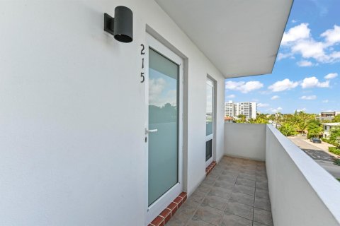 Купить кондоминиум в Помпано-Бич, Флорида 3 комнаты, 90.58м2, № 2240522 - фото 13