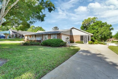 Casa en DeLand, Florida 3 dormitorios, 181.44 m2 № 2217658