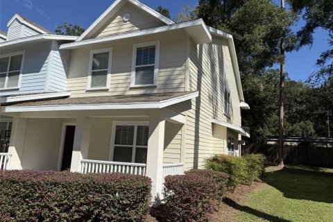 Condo in Gainesville, Florida, 3 bedrooms  № 2280378