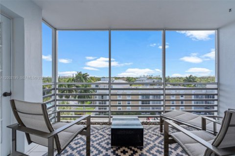 Condominio en venta en Oakland Park, Florida, 2 dormitorios, 84.73 m2 № 2067834 - foto 28