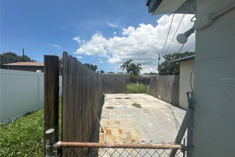 Casa en venta en Saint Petersburg, Florida, 3 dormitorios, 103.68 m2 № 1899108 - foto 25