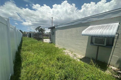 Casa en venta en Saint Petersburg, Florida, 3 dormitorios, 103.68 m2 № 1899108 - foto 21